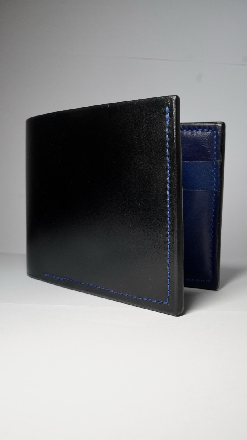 Bifold No. 01 — Black & Blue Royale