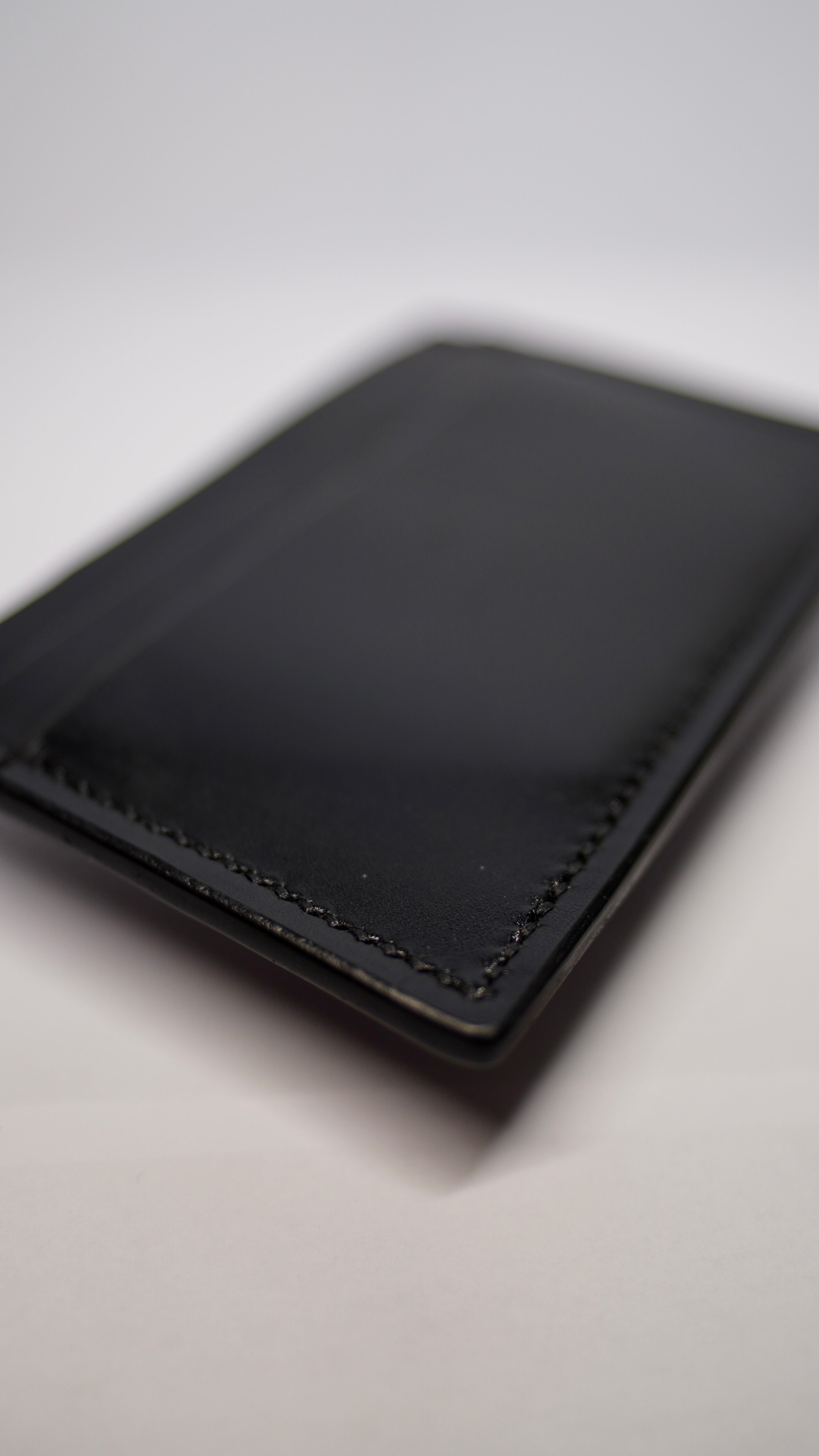 Cardholder din piele naturală – Negru Clasic