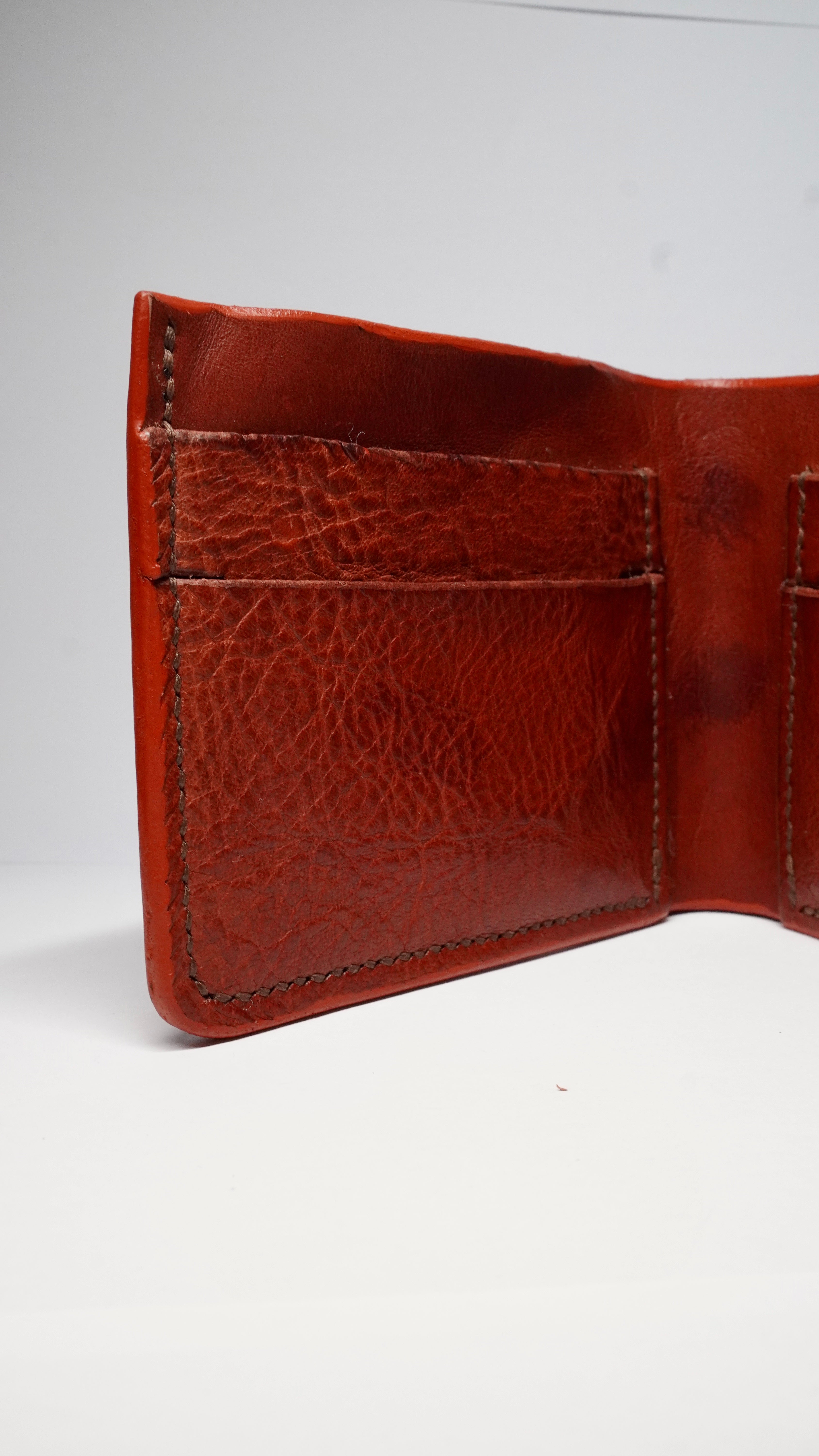 Portofel Slim Elegance – Maro Vintage